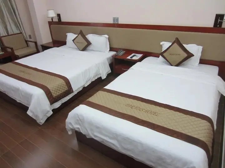 Халонг: Paradis Hotel