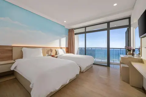 Lunar Hotel Danang — фото 1