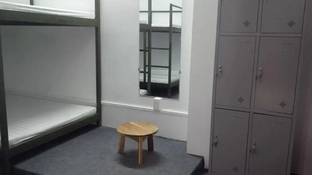 Хюэ: April Hostel