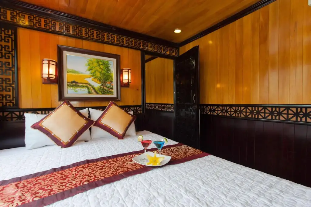 Халонг: Viet Beauty Cruises