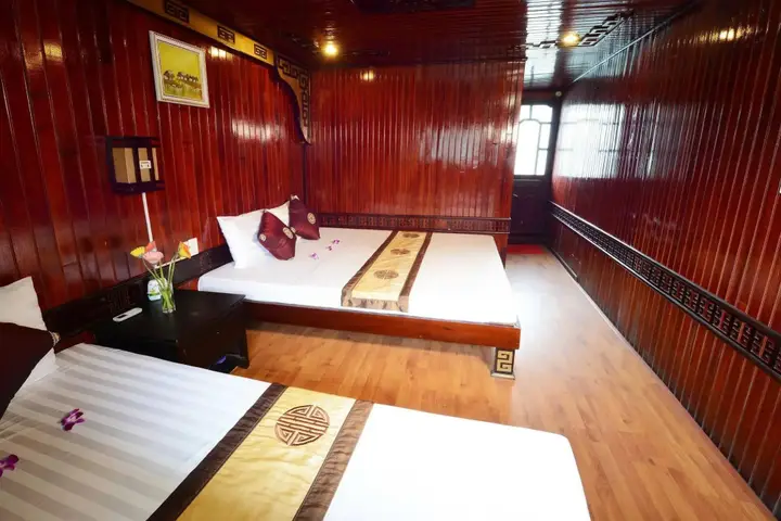 Халонг: Imperial Legend Cruise Halong