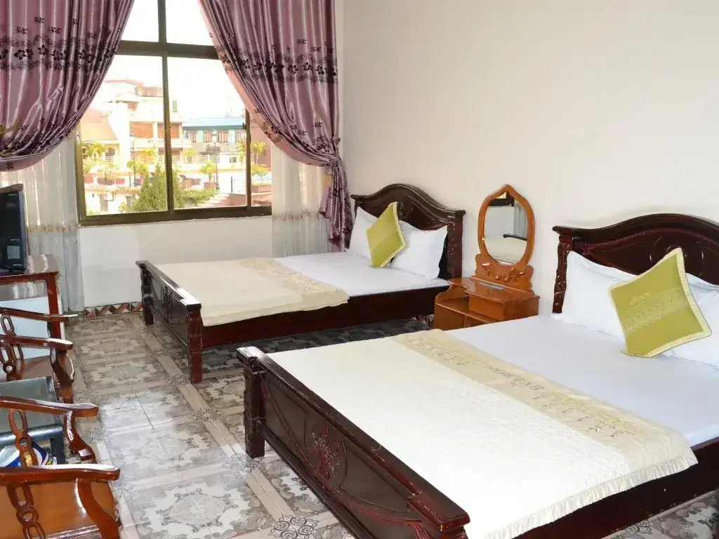 Халонг: Viet Hoa Hotel