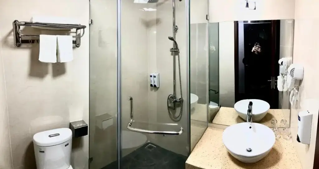 Халонг: Viet Hoa Hotel