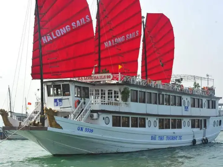 Халонг: Halong Sails Cruise