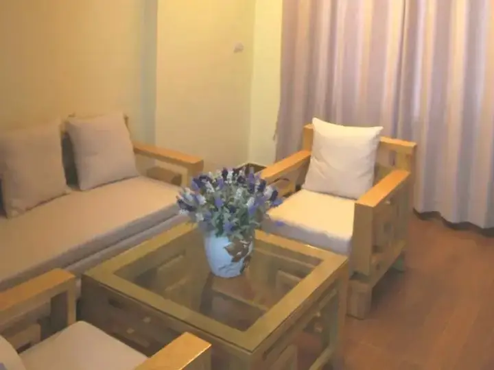 Ханой: Legenda Tay Ho Apartment