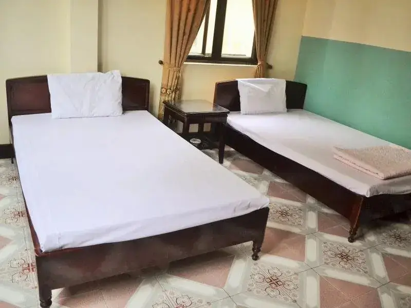 Халонг: 22 Anh Dao Hotel