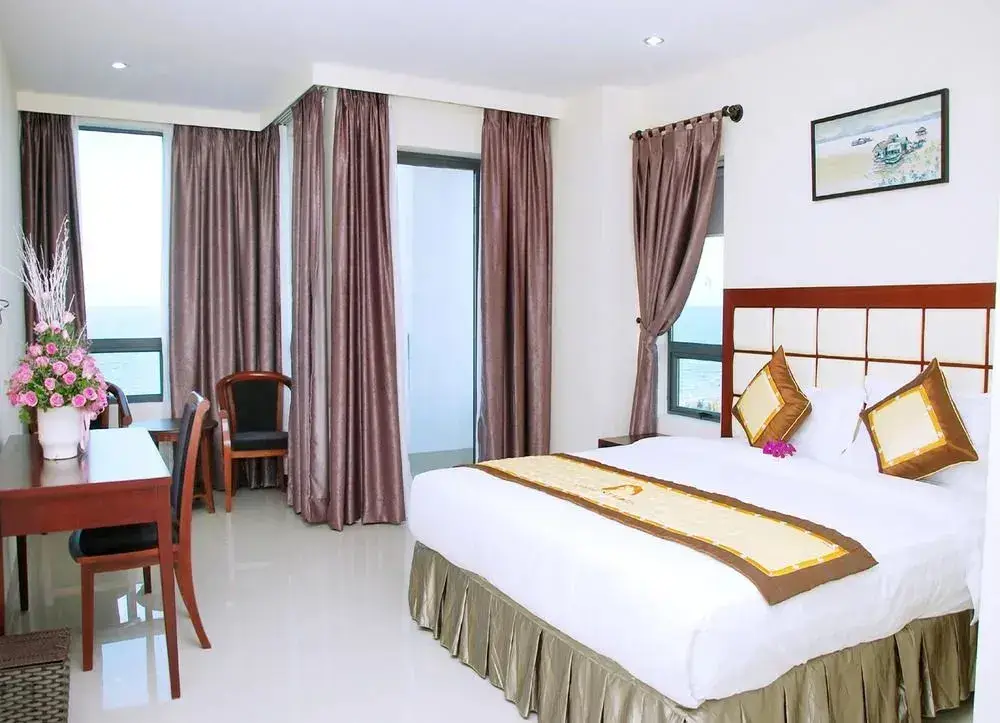 Дананг: Seafront Hotel Da Nang