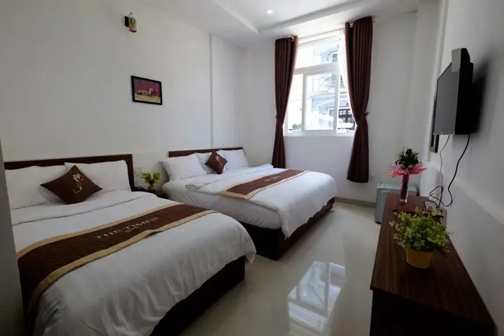 Хюэ: The Times Hotel
