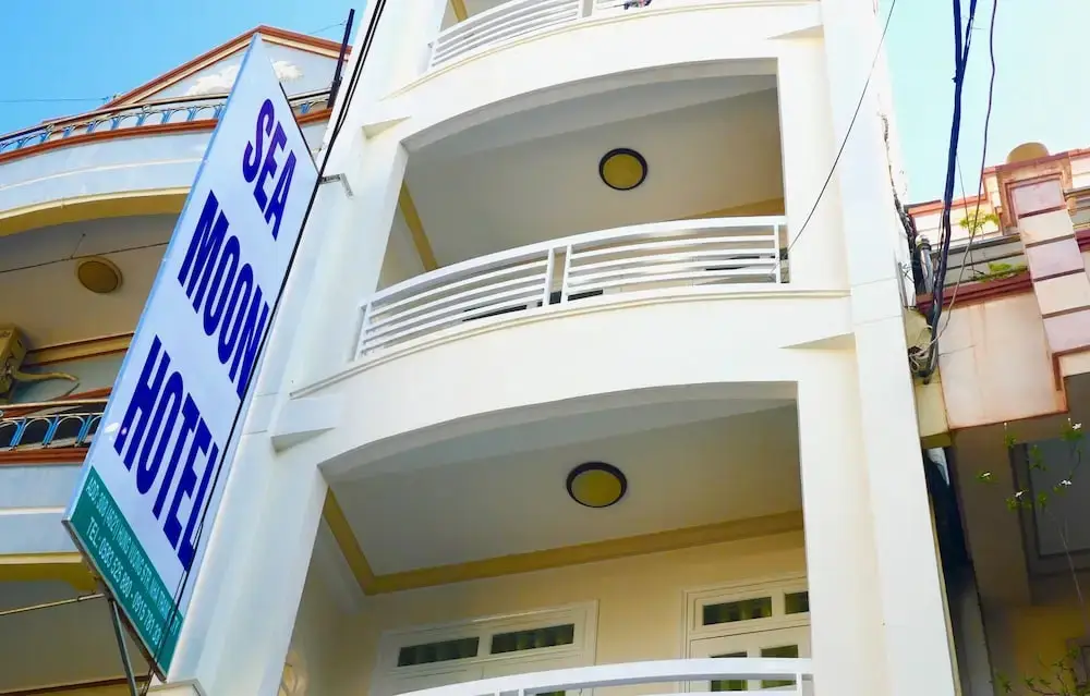 Sea Moon Hotel — фото 1