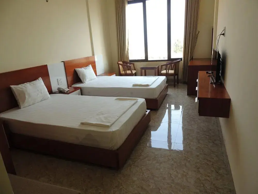 Халонг: 1001 Nights Hotel 27 Huong Tram