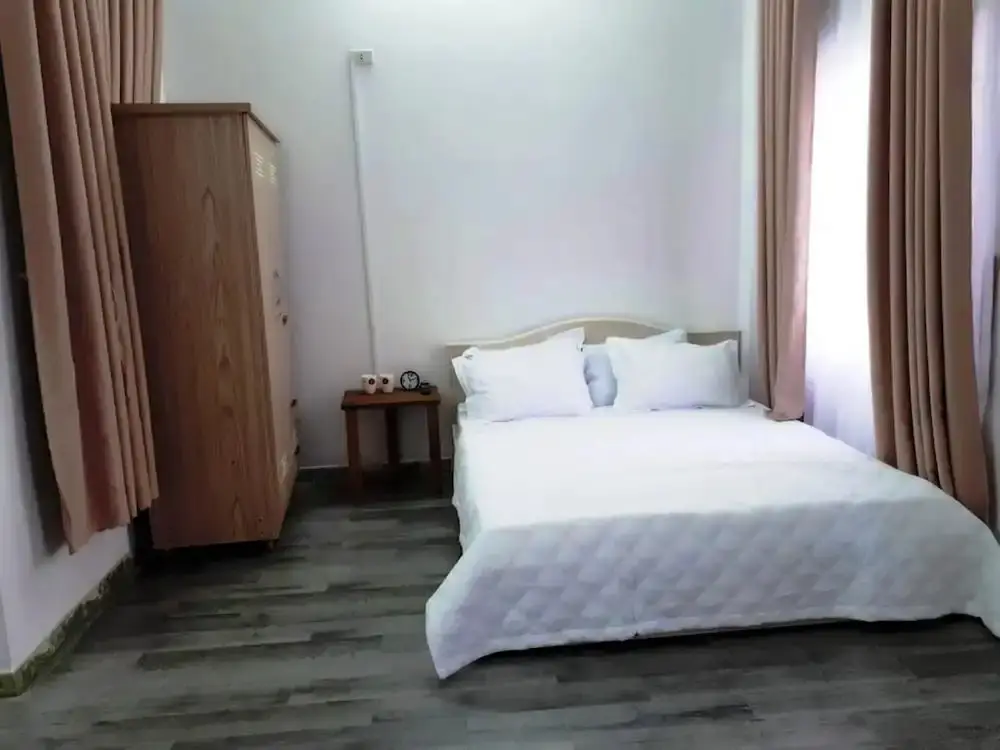 Нячанг: Leo's House