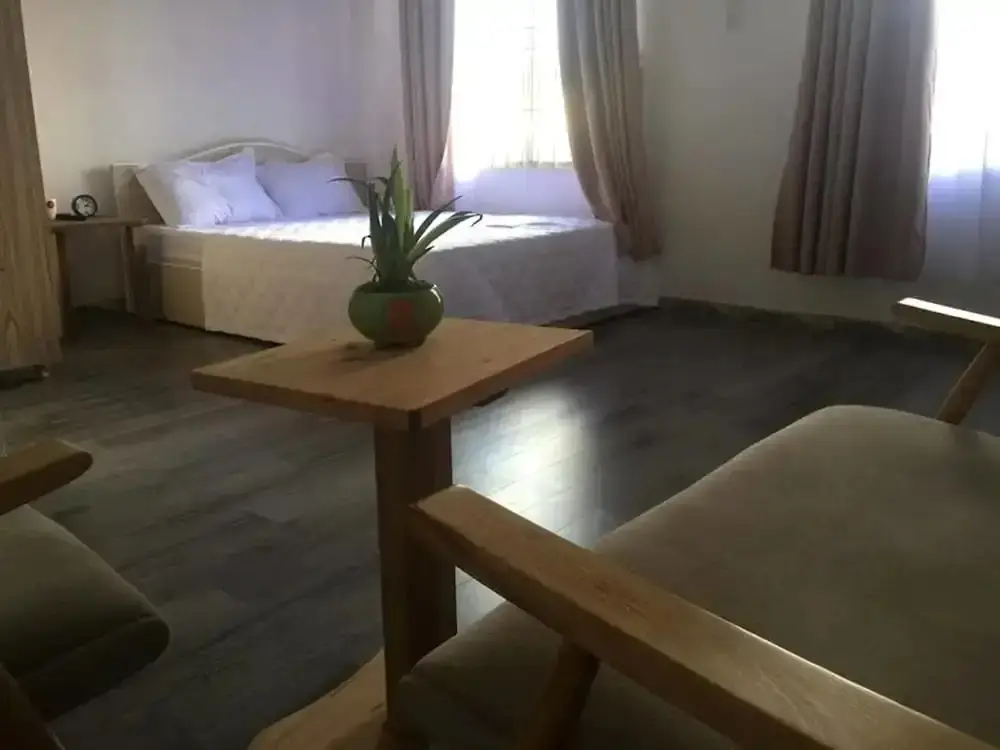 Нячанг: Leo's House