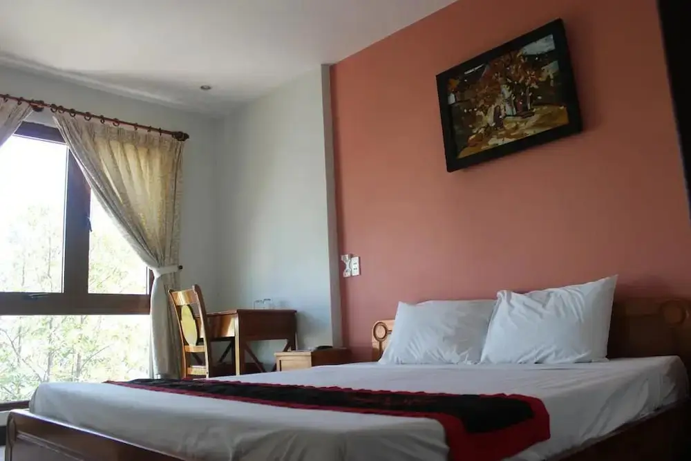 Хойан: Hoa Binh Hotel