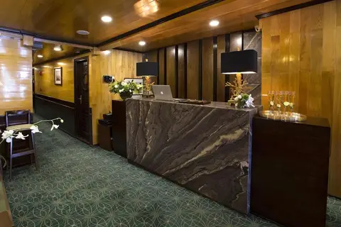 Hera Cruises — фото 1