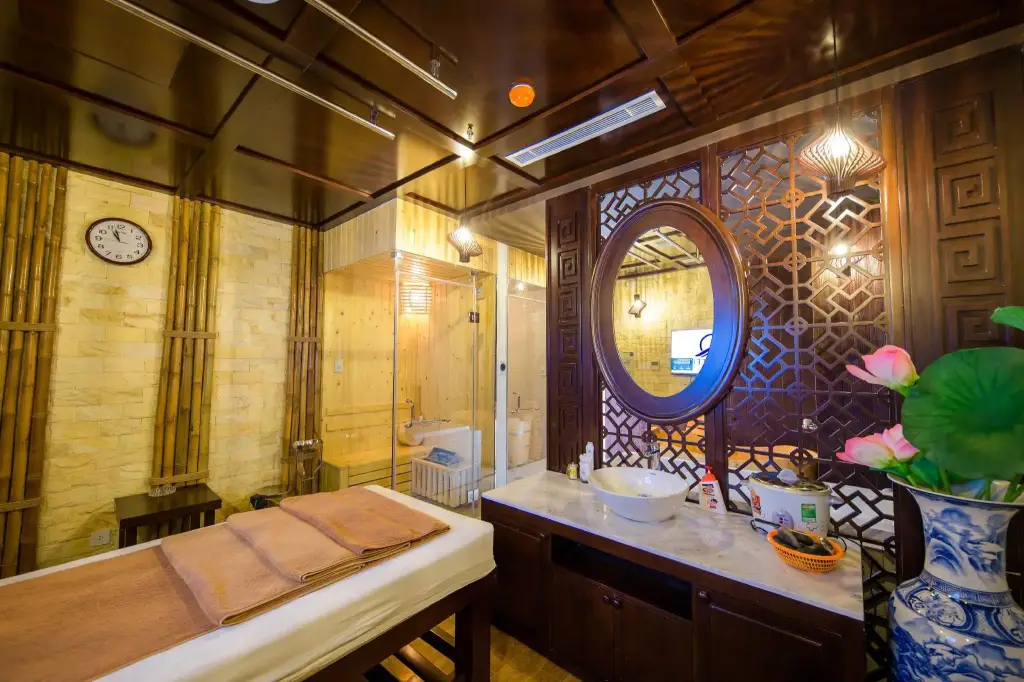 Нячанг: Quinter Central Nha Trang