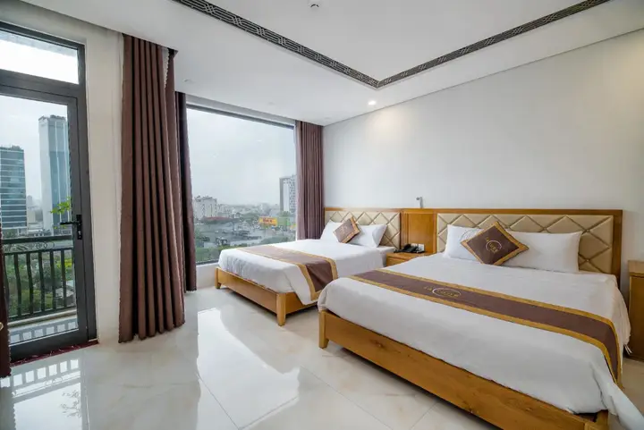 Дананг: La Lune Hotel