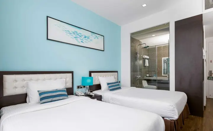 Дананг: Flora Beach Hotel & Spa