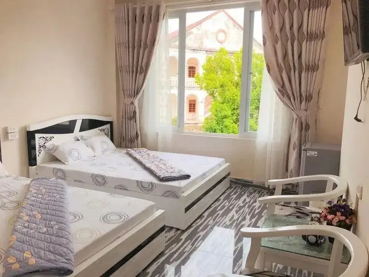 Халонг: Babycat Guesthouse & Cafe