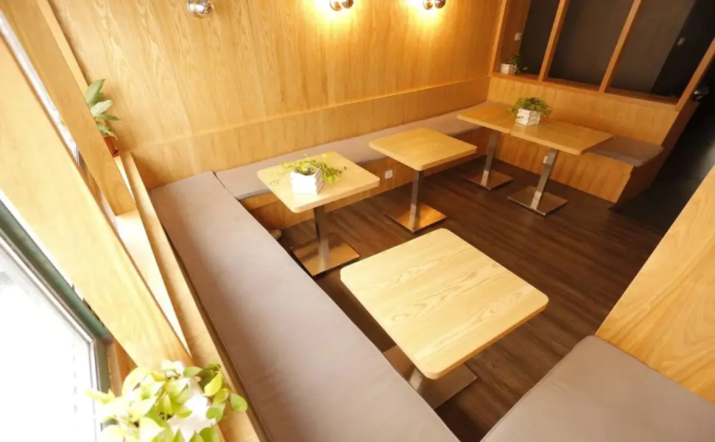 Шанхай: The Next Station Youth Hostel