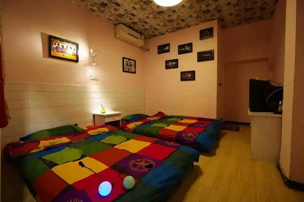 Сиань: DJMT Universal Guest House(西安豆浆面汤国际青年旅舍)