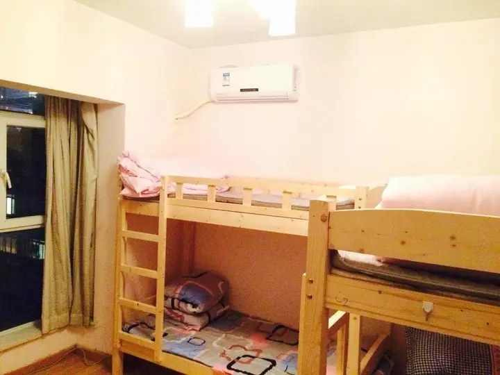 Чунцин: riverside youth hostel