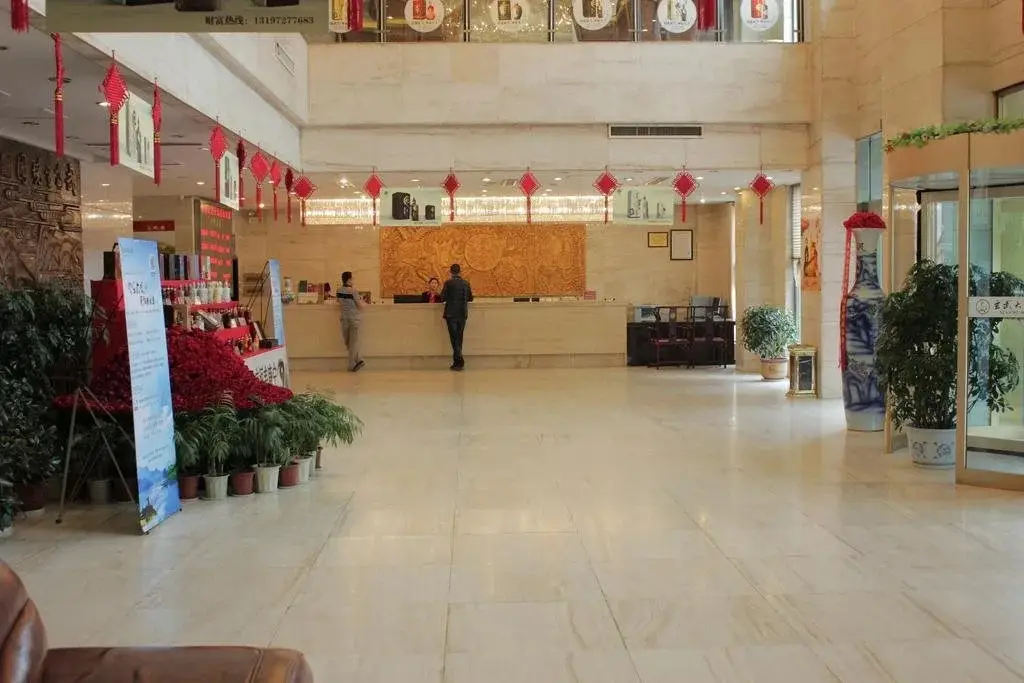 Wudangshan Taihe Xuanwu Hotel — фото 1