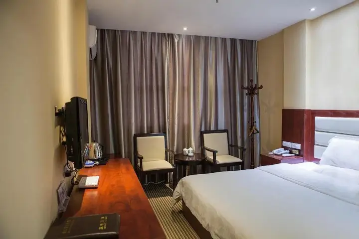 Шиянь: Wudangshan Jiale Business Hotel