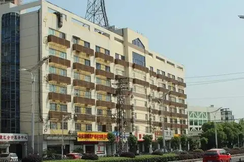 Home Inn Nanjing Maigaoqiao Metro Station — фото 1