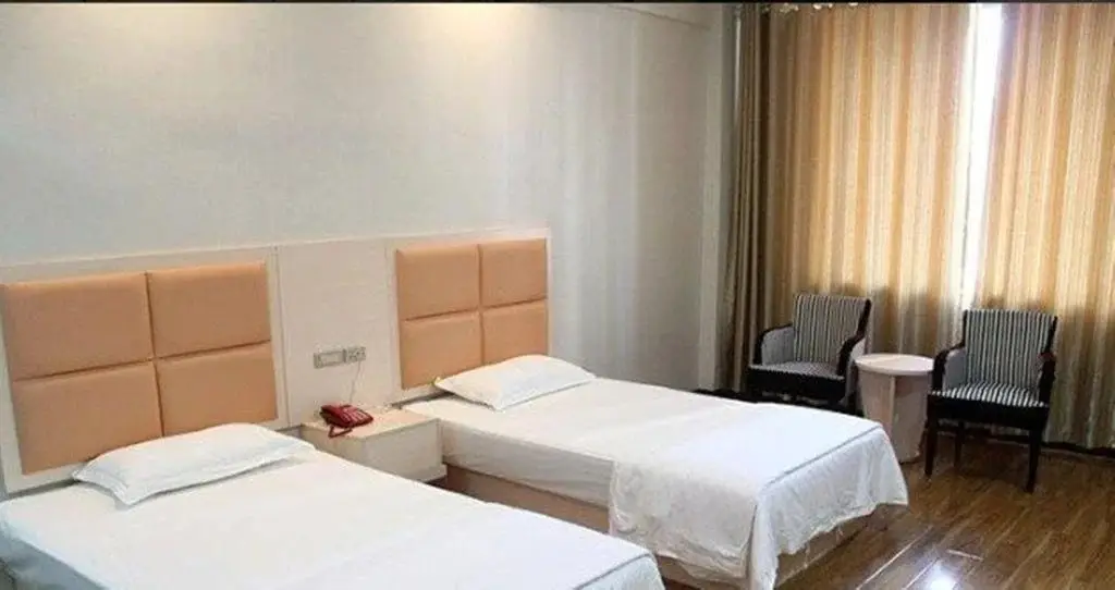Шиянь: Shuofeng Business Inn
