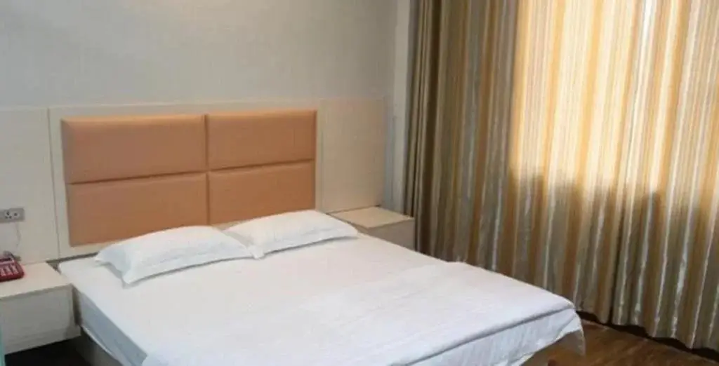 Шиянь: Shuofeng Business Inn
