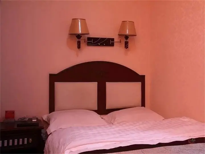 Линьи: Yimengshan Business Inn