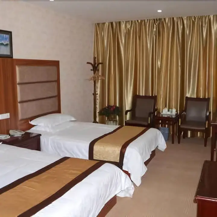 Шиянь: Wudang Mountain Tianyi Holiday Hotel