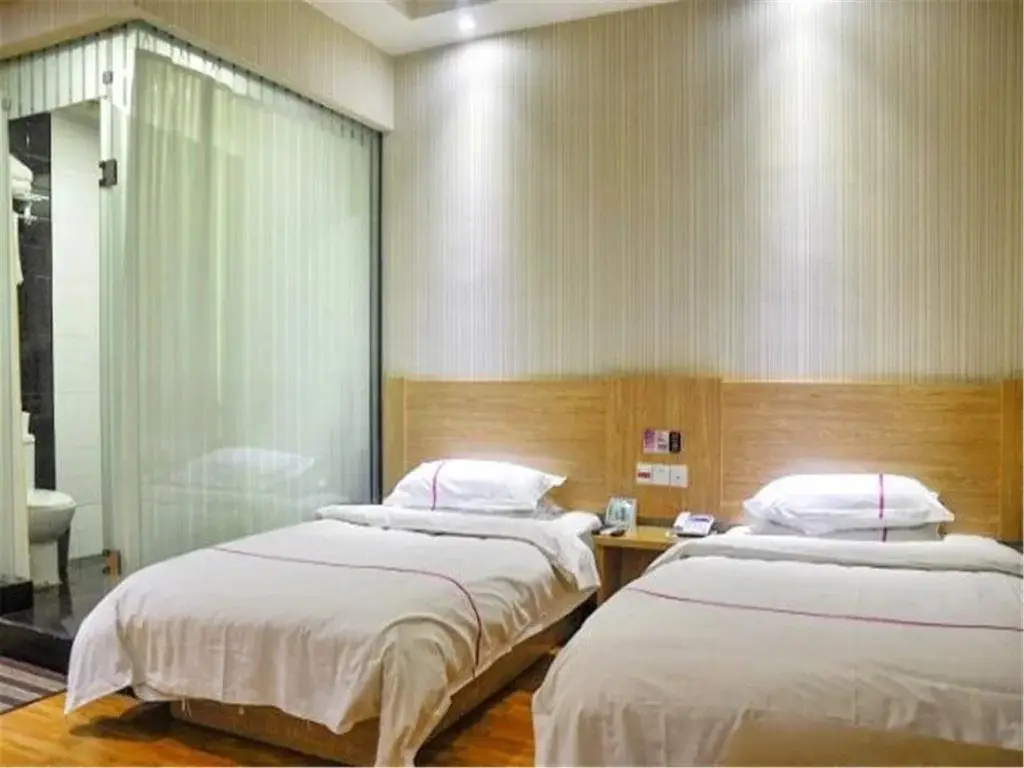 Линьи: Yinan Shangjia Express Business Hotel