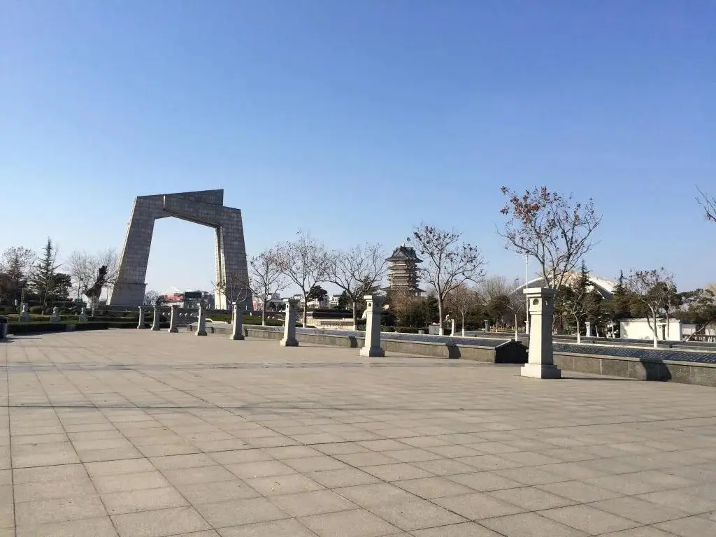 Линьи: Ruyue Express Hotel