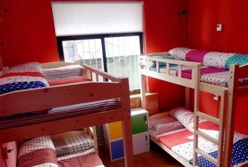 Сиань: Colorful Hostel