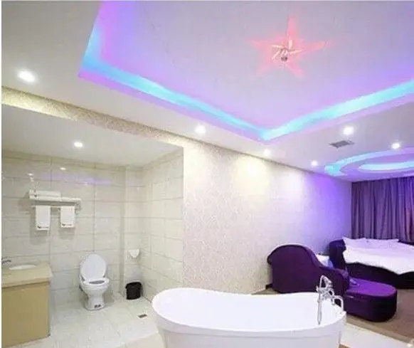 Xinzhilian Ning'ai Love Hotel — фото 1
