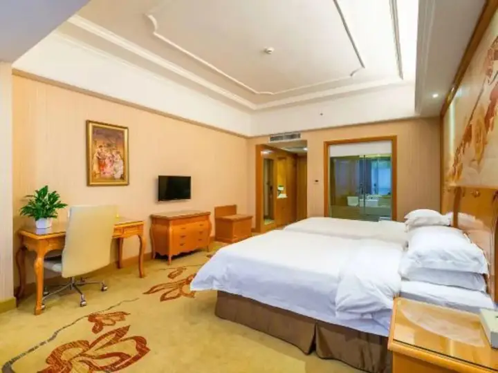 Чанша: Vienna International Hotel Changsha Gaoqiao Branch