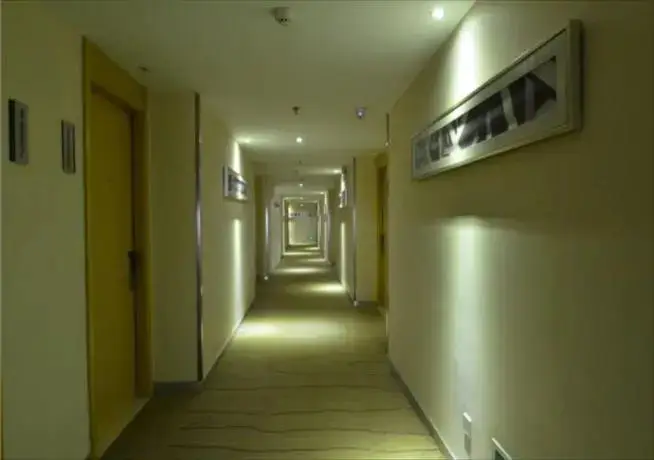Ухань: City Comfort Inn Wuhan Guanggu Finance Port