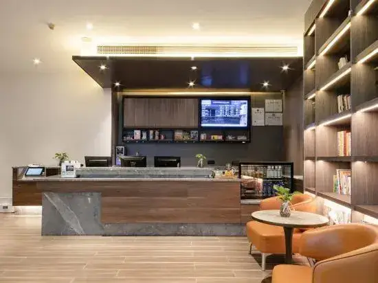 Чунцин: Hanting Express Chongqing Yangjiaping Metro Station