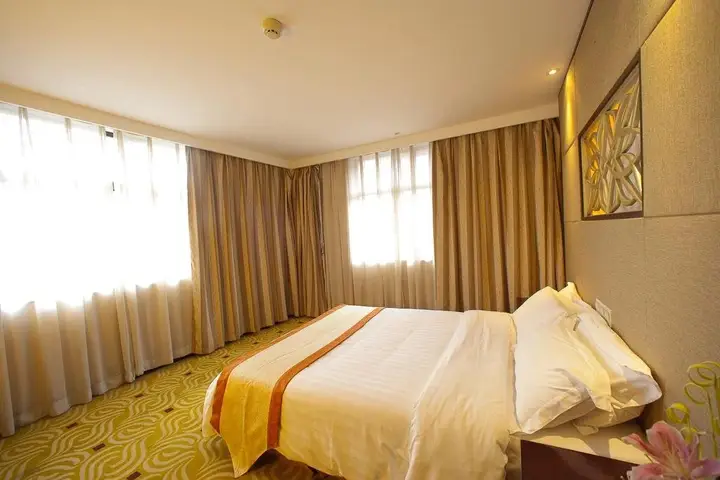 Нанкин: Nanjing Champion Inn