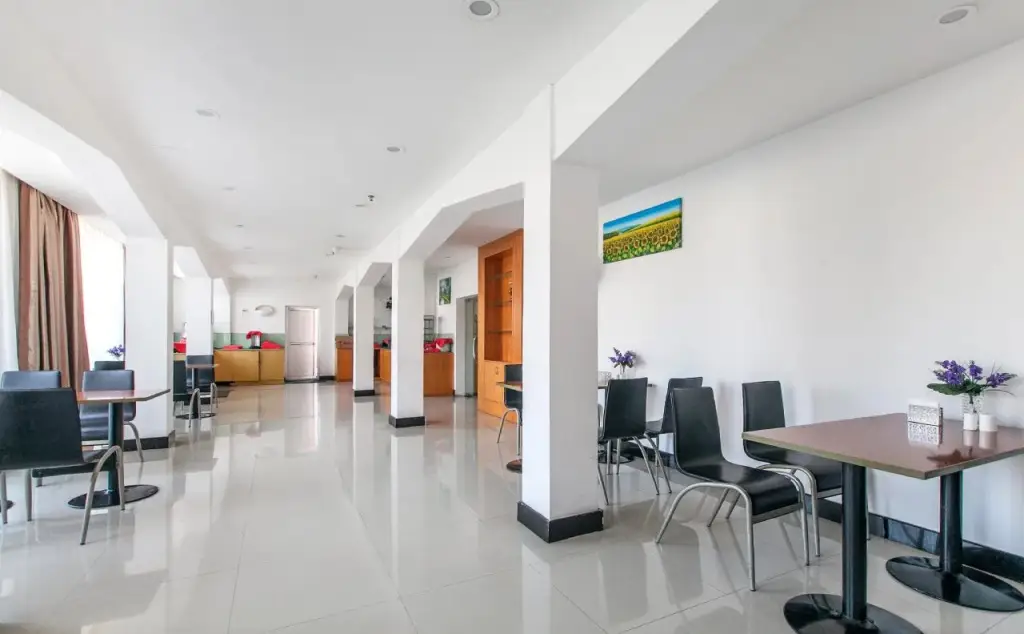 Ухань: Hanting  Express Wuhan Jiang Han Road
