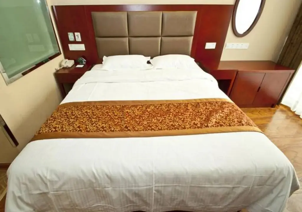 GreenTree Inn ShanDong Linxi Lanling County Government Business Hotel — фото 1