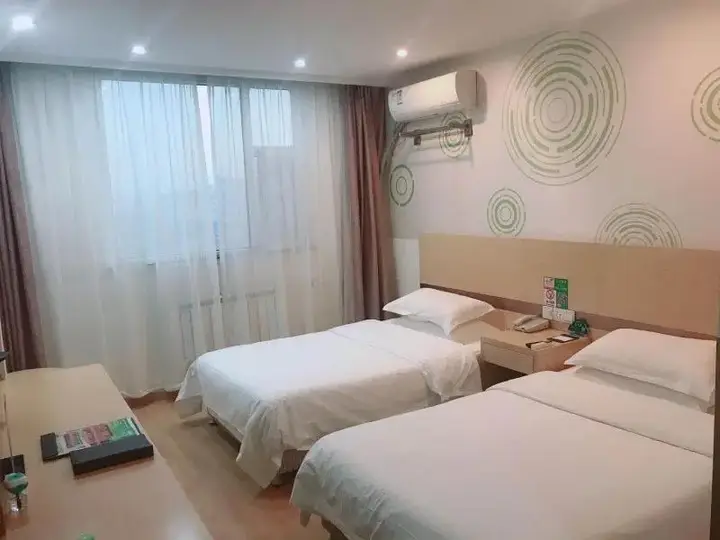 Линьи: GreenTree Inn Linyi Junan Tianqiao Road Hotel
