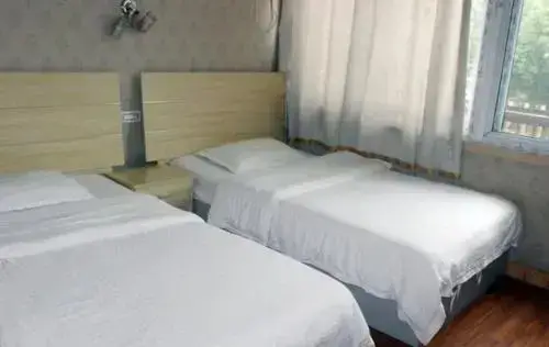 Шиянь: Wudang Mountain Youshan Guest House