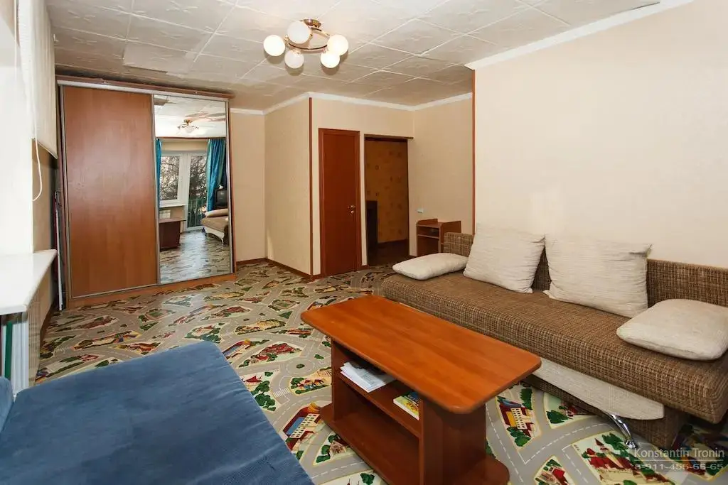Калининград: Apartment on B. Hmelnitskogo