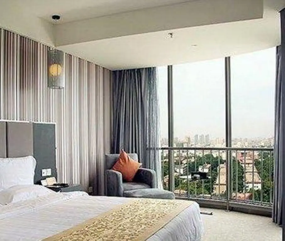 Ухань: Wuhan Zhuo Yue Holiday Hotel