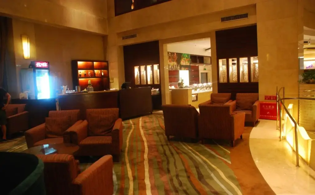 Holiday Inn Chongqing Guanyinqiao by IHG — фото 1