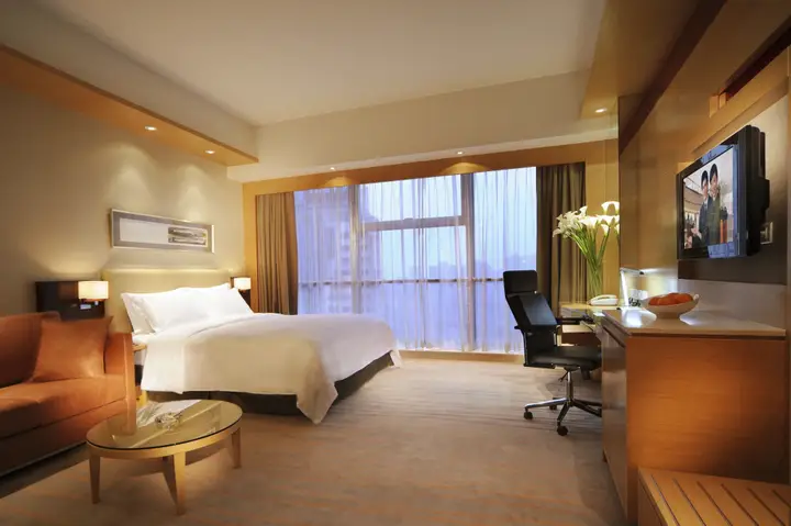 Ухань: New World Wuhan Hotel