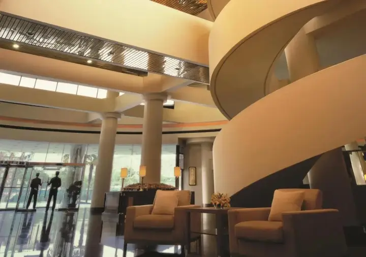 Сиань: Shangri-La Golden Flower, Xian