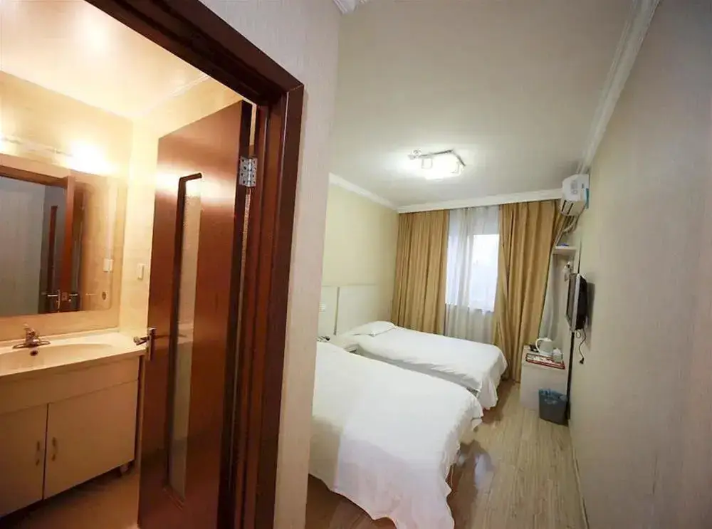 Шанхай: Shanghai Dock Bund Hostel